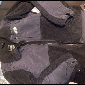 North Face zip up jacket, size medium, inside pockets